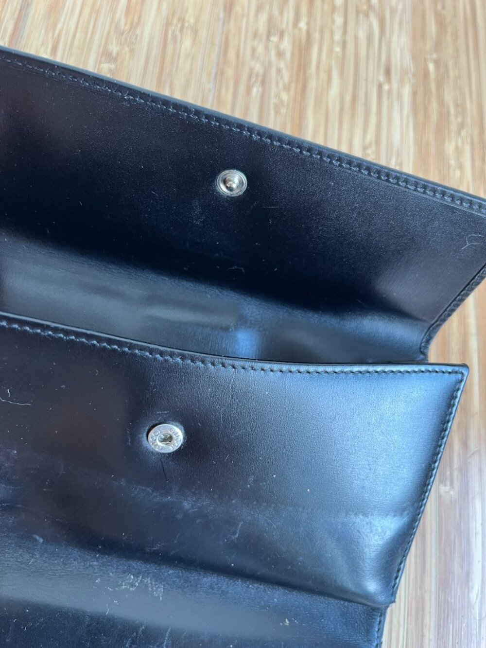 GUCCI Authentic Black Smooth Black Calf Leather Bifold Checkbook Wallet - Picture 6 of 9